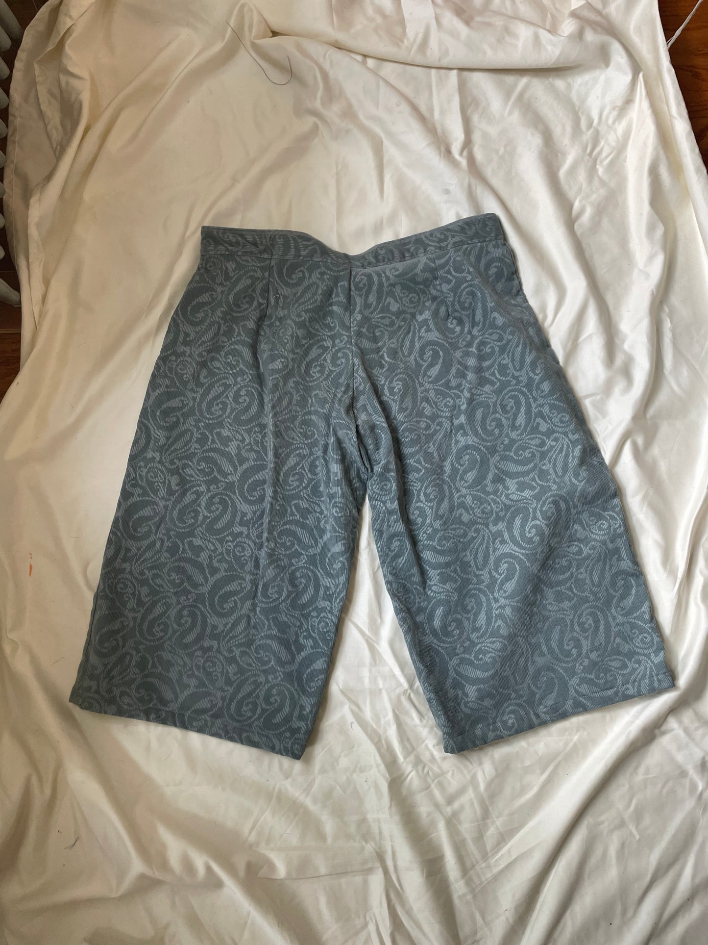 corduroy wide leg shorts