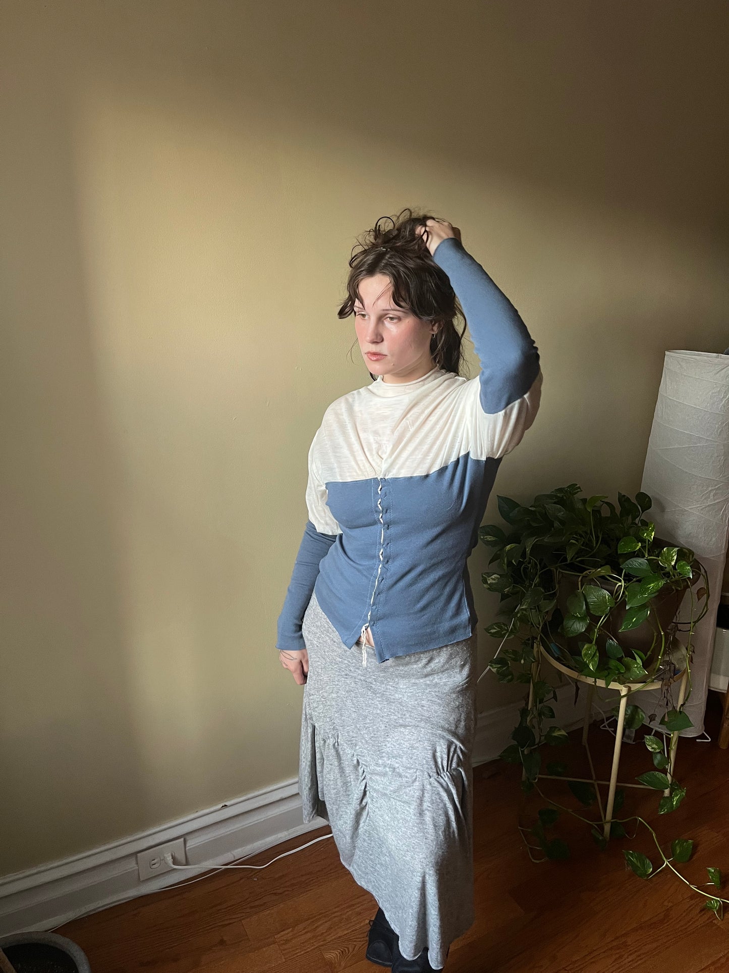 Wool jersey puff top with silver clasps